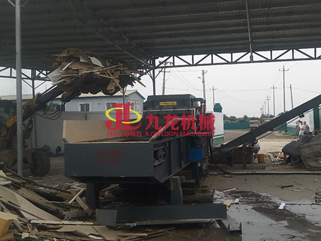 北京模板廢料破碎現場（chǎng）